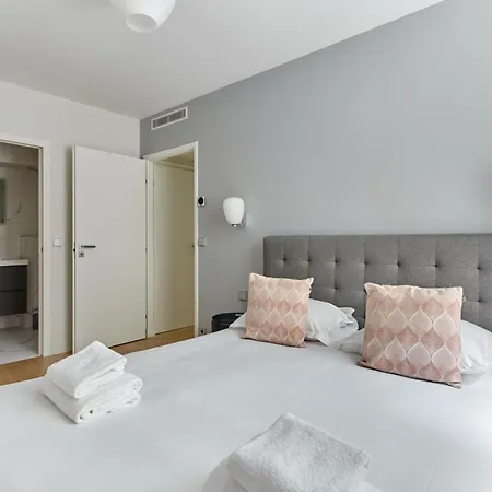 Apartment Elegant Et Confortable - Perreire